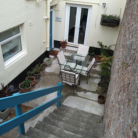 Moriarty'S Mess Apartment Plymouth Exterior photo